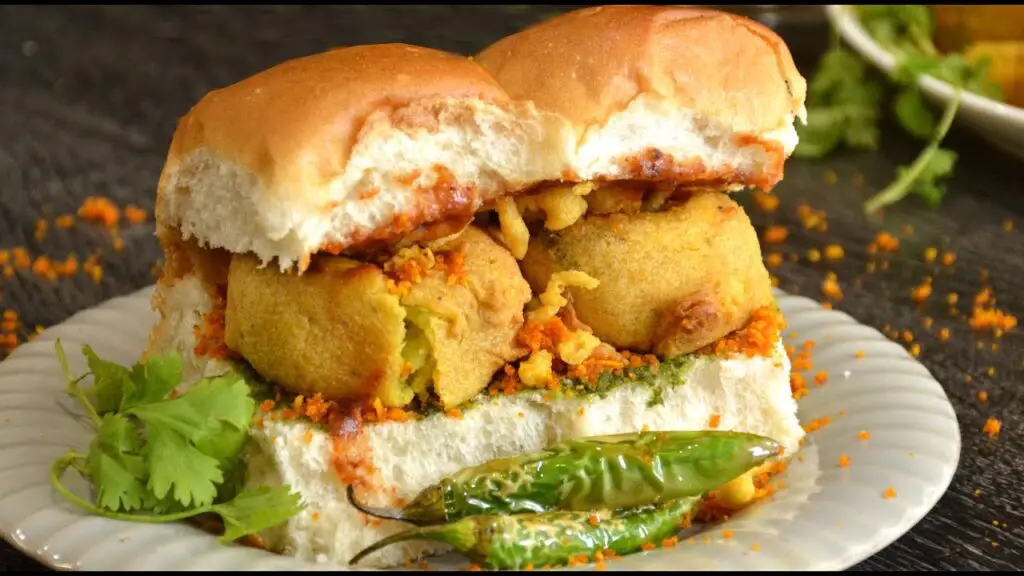 Vada Pav Mumbai food