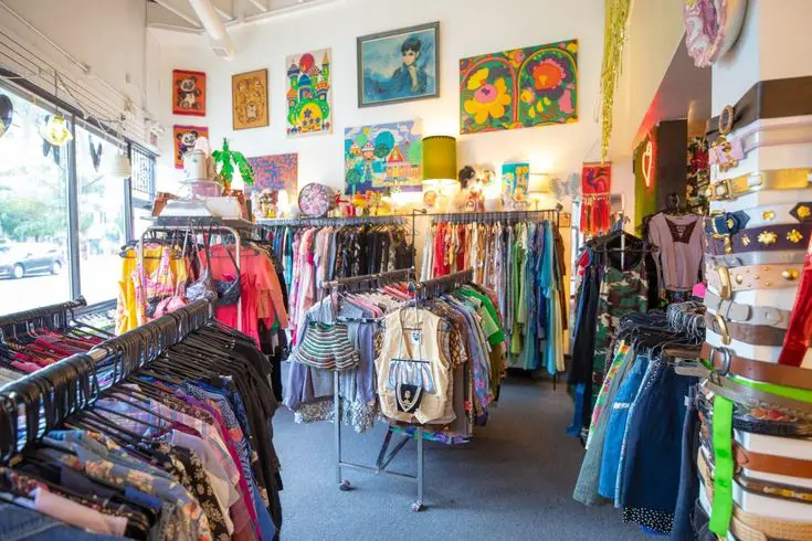 Best Vintage Clothing Stores in Chicago You Have to Check Out