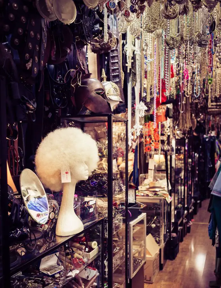 Best Vintage Clothing Shops in Dallas You Can’t Miss