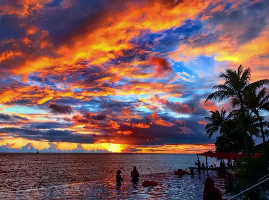 Where To Catch A Gorgeous Waikiki Sunset? Our Top Picks