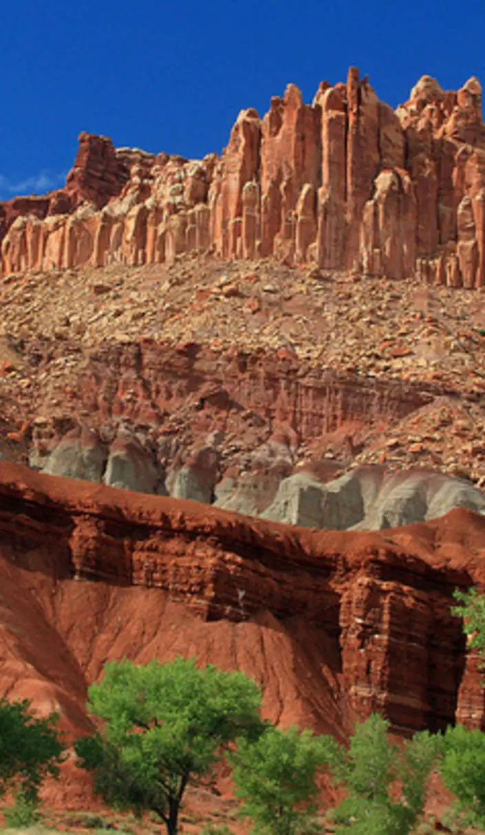 Unveiling Nature’s Masterpiece: 7 Stunning Hikes at Capitol Reef National Park