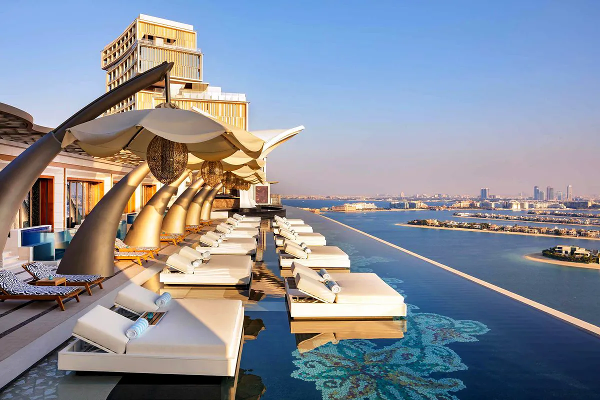 A Luxurious Experience With 5 Star and 7 Star Hotels In Dubai